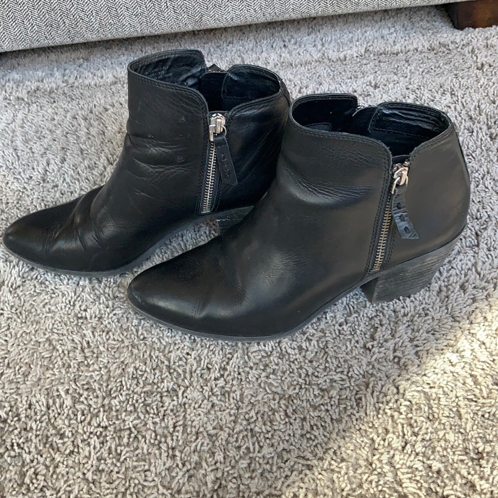Black leather Frye ankle boots